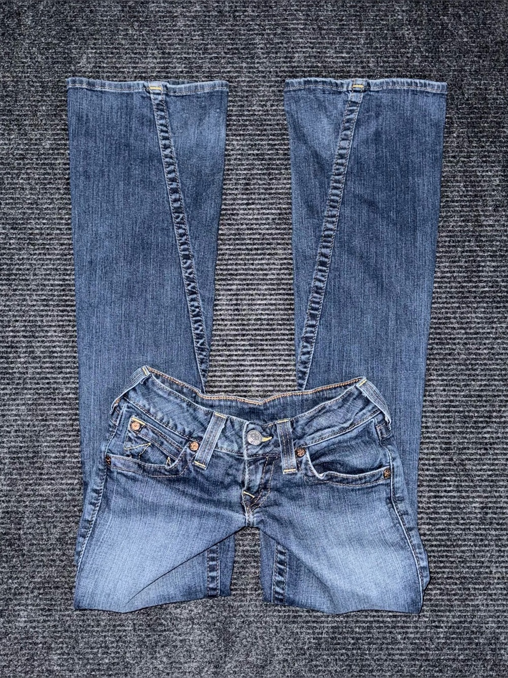 RARE Vintage True Religion Low Rise Twisted Flare Jeans 26 x 33 Flap Pockets y2k